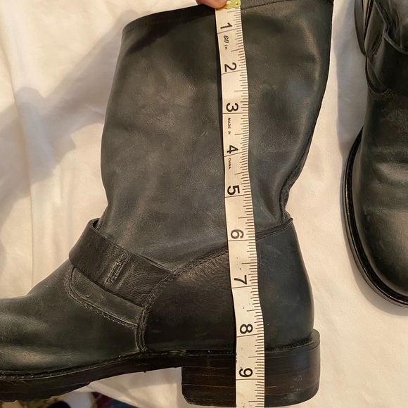 Frye Veronica boots. Size 8. Like new! - Picture 8 of 9